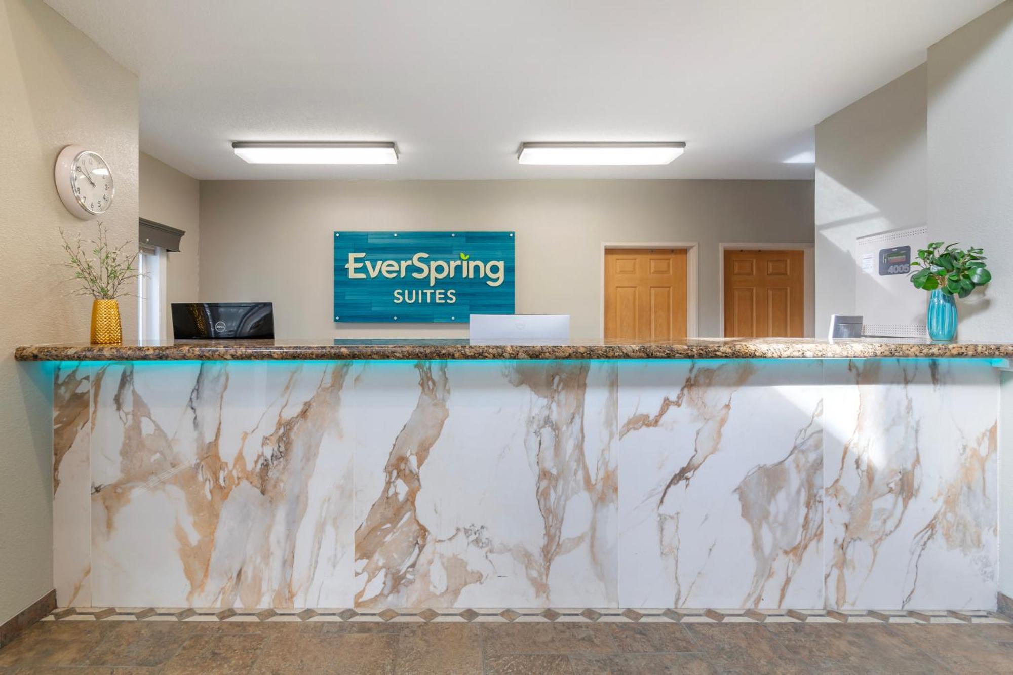 Everspring Suites Бисмарк Екстериор снимка