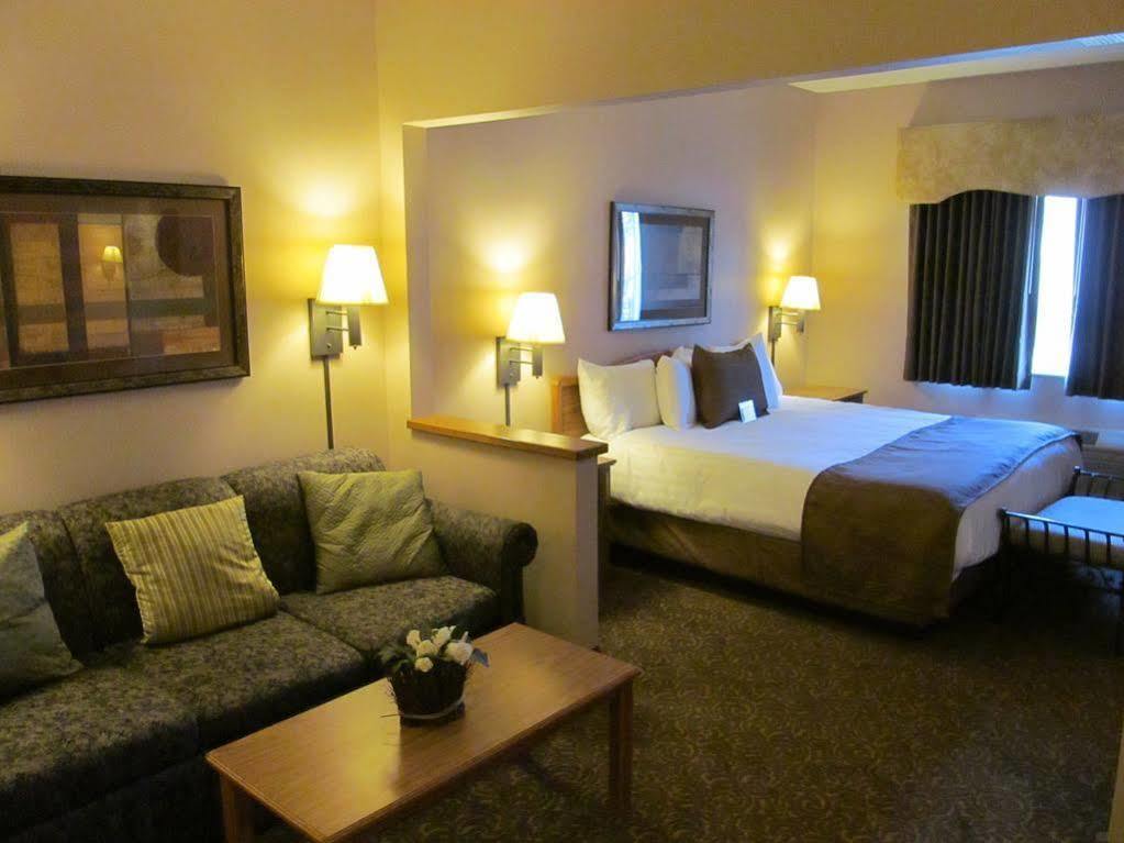 Everspring Suites Бисмарк Екстериор снимка
